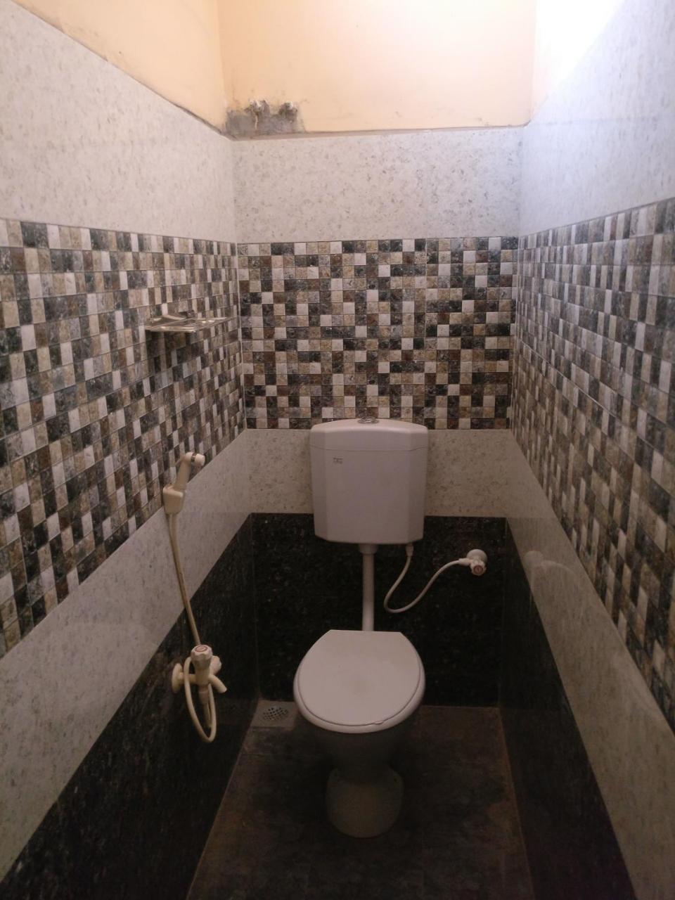 Selvalakshmi Restaurant And Lodge Tiruvannāmalai Eksteriør billede